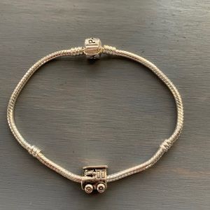 🎅🏻HOLIDAY SALE🎄Train charm